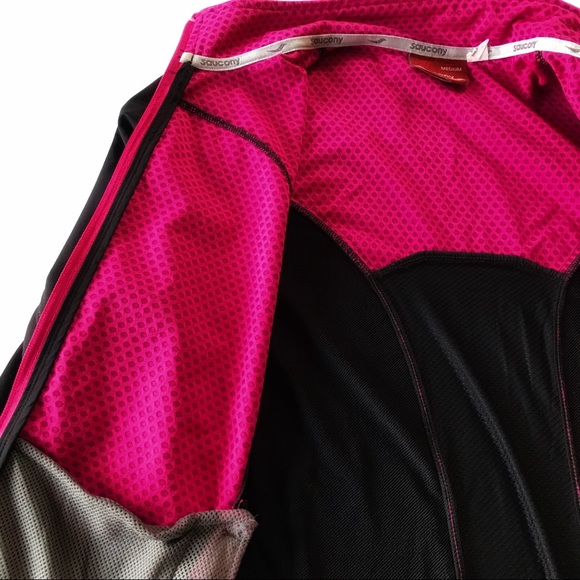 Black and Raspberry Saucony Zip-up Jacket - Picture 4 of 6